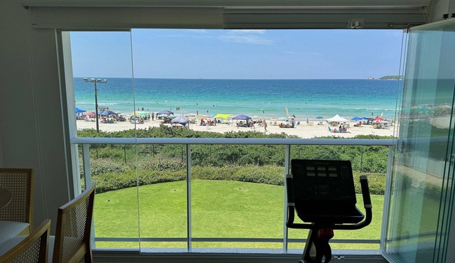 Spectacular two suites with sea view - MY01I in Florianópolis