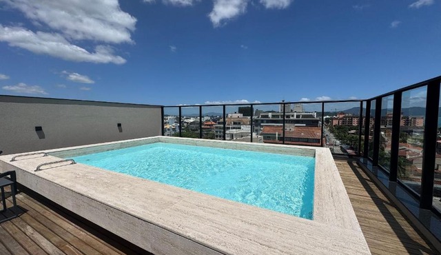 Spot 215 é Destino Floripa