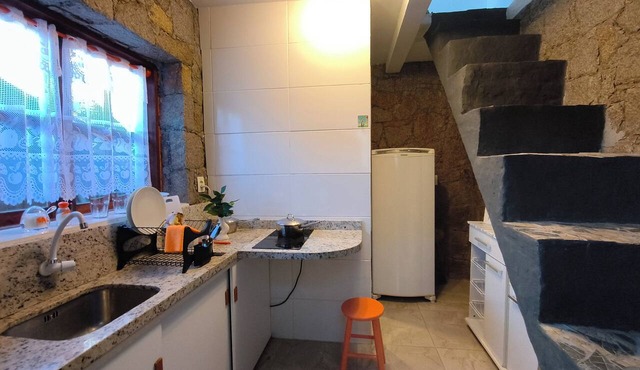 Stone outbuilding in Trindade, very close to UFSC and Vila Romana Shopping Mall. in Trindade Florianópolis