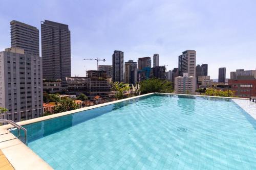 Studio com Piscina a 350m do metro Vila Madalena