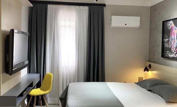 Studio moderno - Jardins: Cama Queen, Ar e Garagem