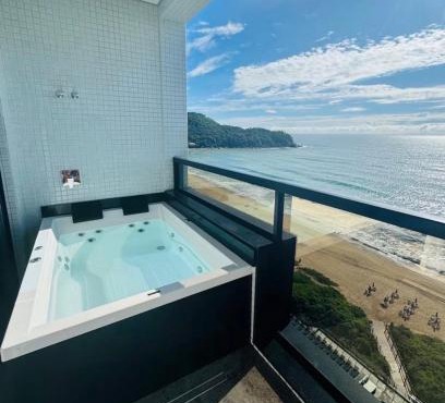 Suíte com Hidro · Suíte com Hidro Privativa Ocean Blue