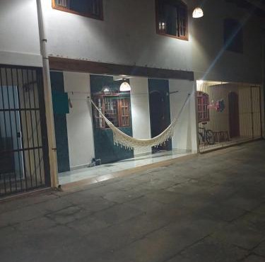 Suite Privativa em Sobrado 1km da Praia