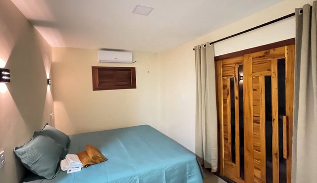 Suite with balcony in Canoa Quebrada, 2 minutes from Broadway.