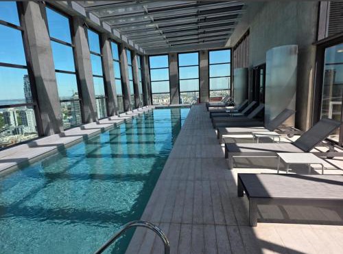 The best view of the river 34th Floor Gym