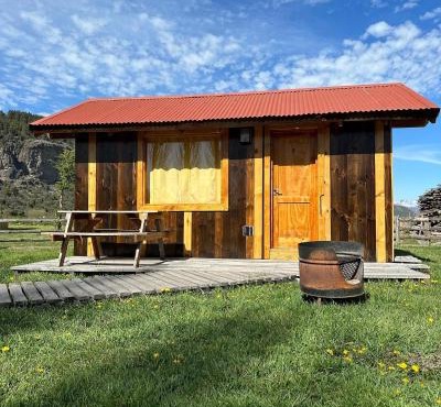 TRAVELLERS Camping & Dorms
