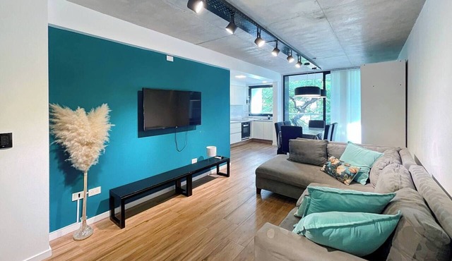 Urban Retreat Elegant Modern Apartment with Balcony in Villa del Parque