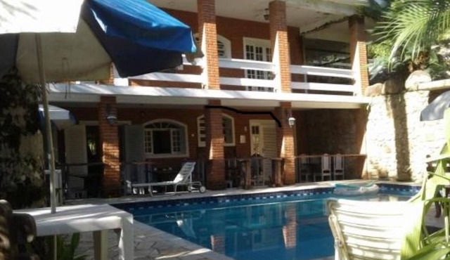 Vacation Rental House in Gated Community for up to 43 people, Cocanha Beach, Caraguatatuba
