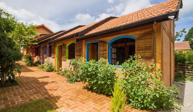 Vila Báltica Chalés