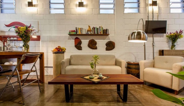 VILA MADALENA - Central Location - Artistic Apartment