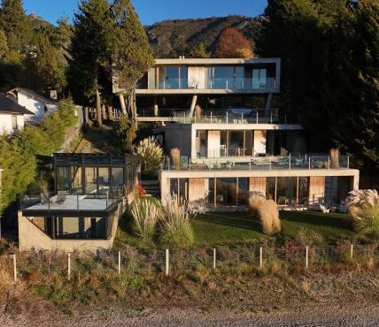 Wa One Lake Homes