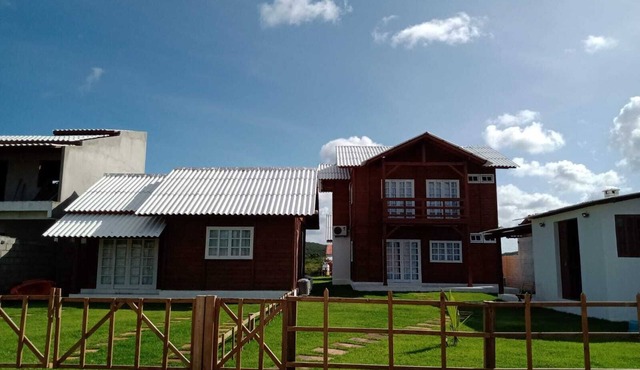 Wooden house with 4 bedrooms in Recanto Arvoredo, Subaúma, Linha Verde - Bahia