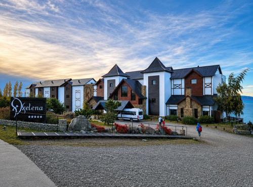 Xelena Hotel & Suites