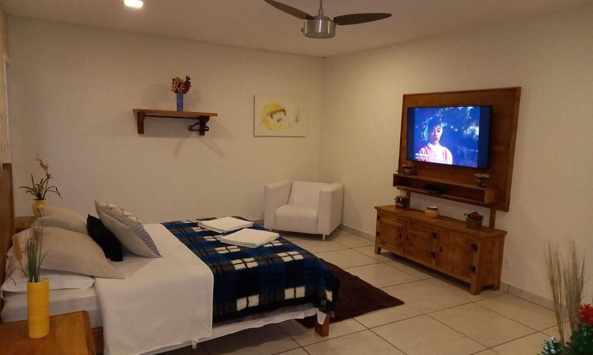 Sao Bento do Sapucai Apartment | Bora Bora Accommodation - Master Suite