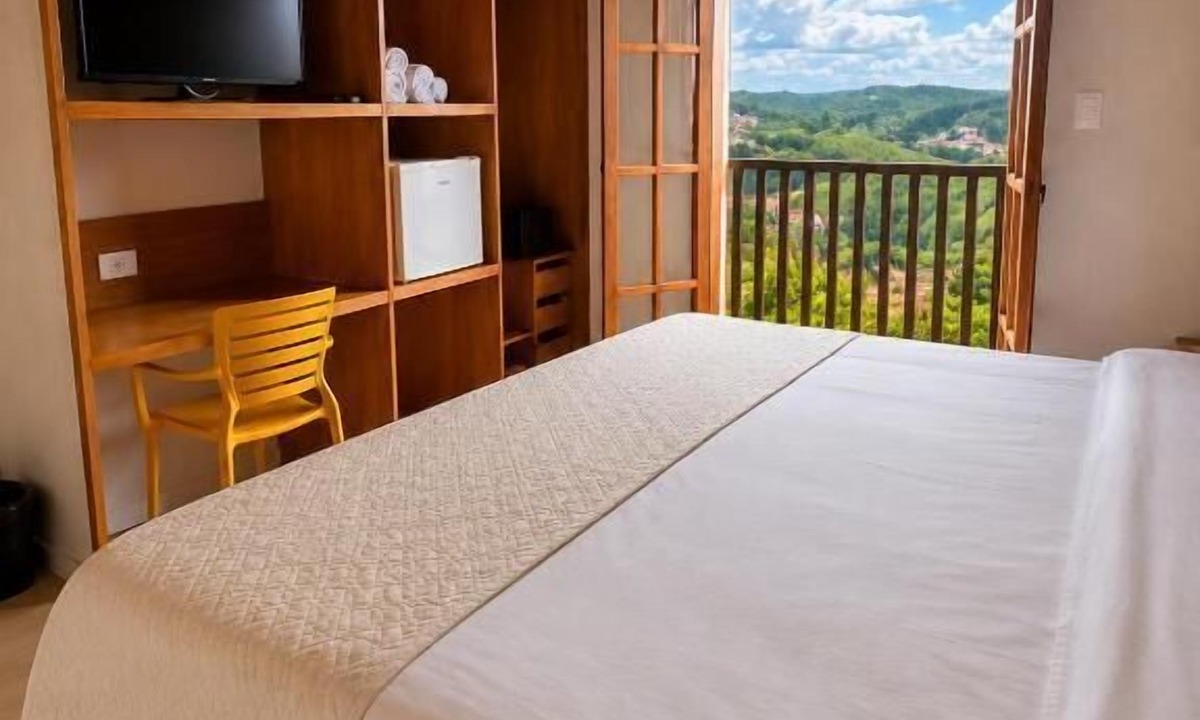 Vila Everest Hotel | Pousada Chateau Elegance