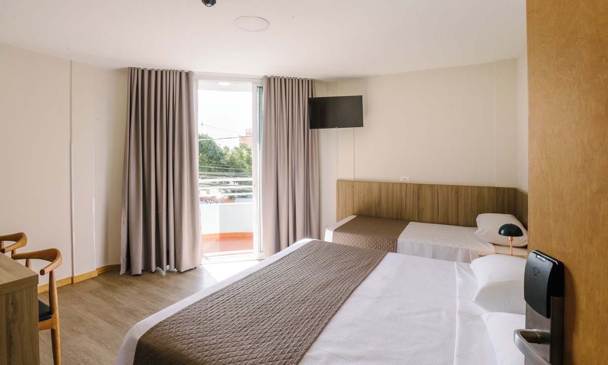 Centro Hotel | Hotel Varsóvia Ltda