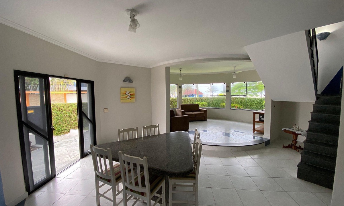 Parque Oasis House | Casa Alto Padrão Frente ao Mar
