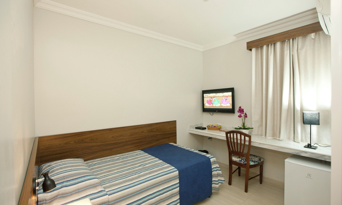 Chacaras Primavera Hotel | Hotel Colonial Plaza
