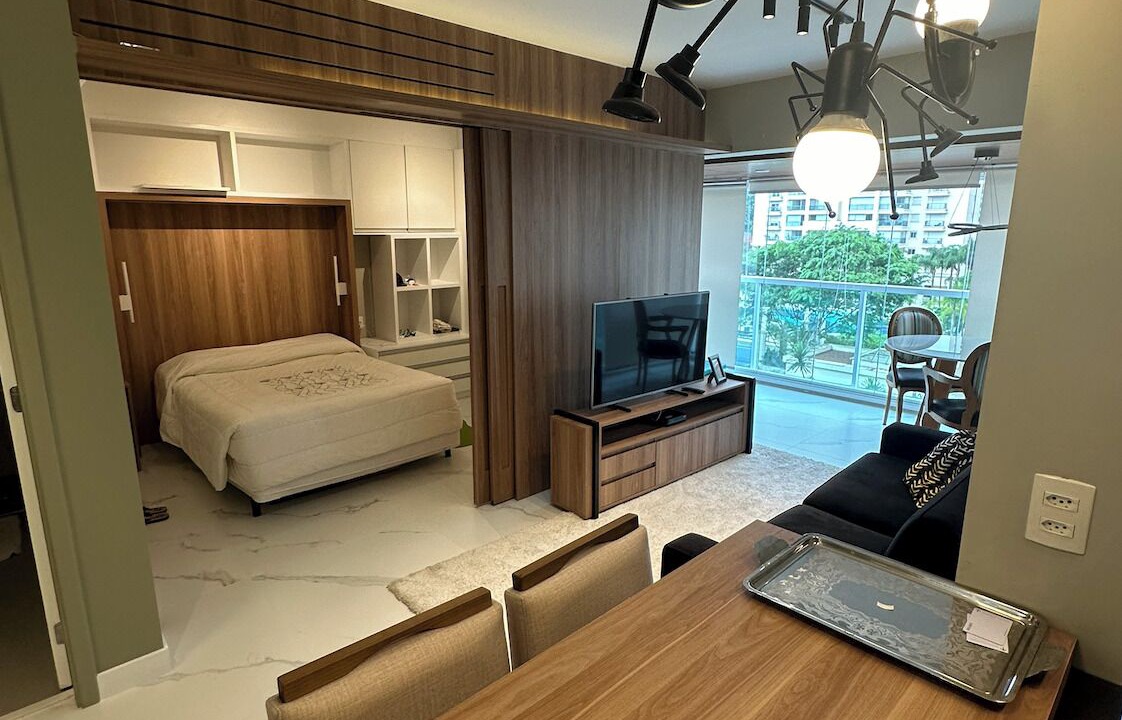 Brooklin Novo Apartment | Luxury loft with garage and valet parking.