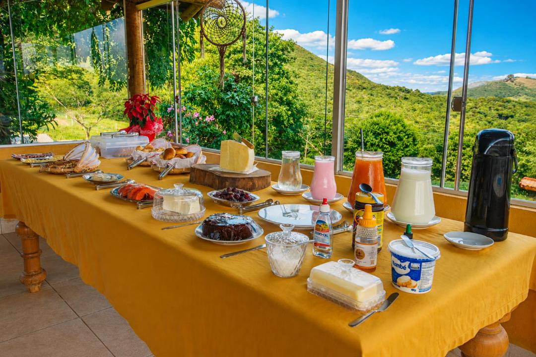 Guape Hotel | Pousada Mirante dos Ipês - Experiência Rural em Capitólio