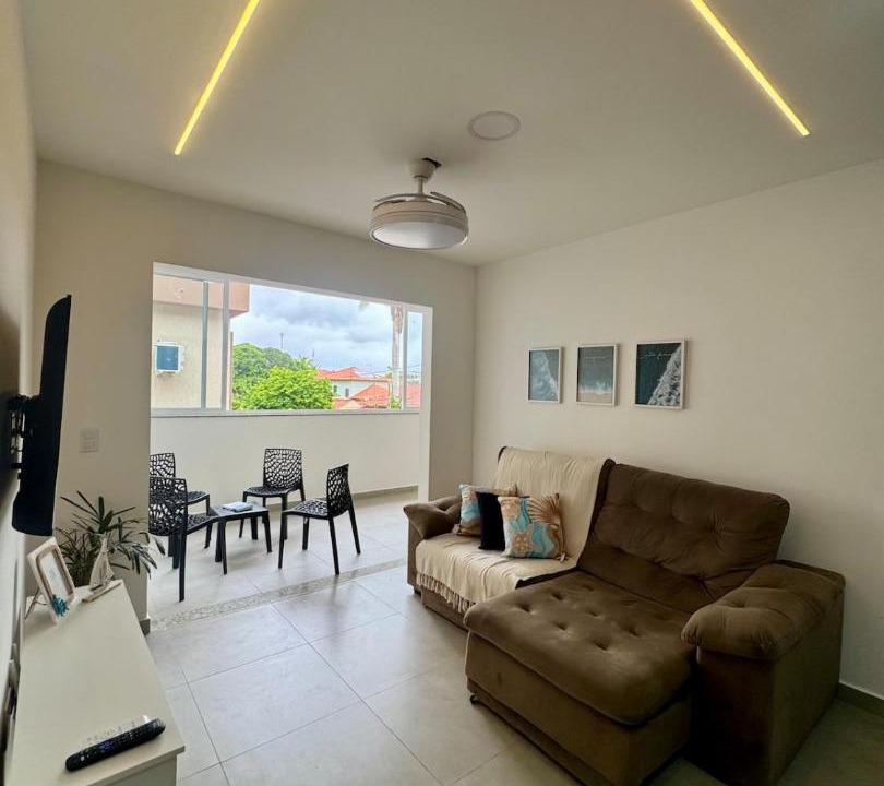 Itauna Apartment | AP Itaúna · 2 quartos NOVO: 5 min a pé do WSL, 250m da praia