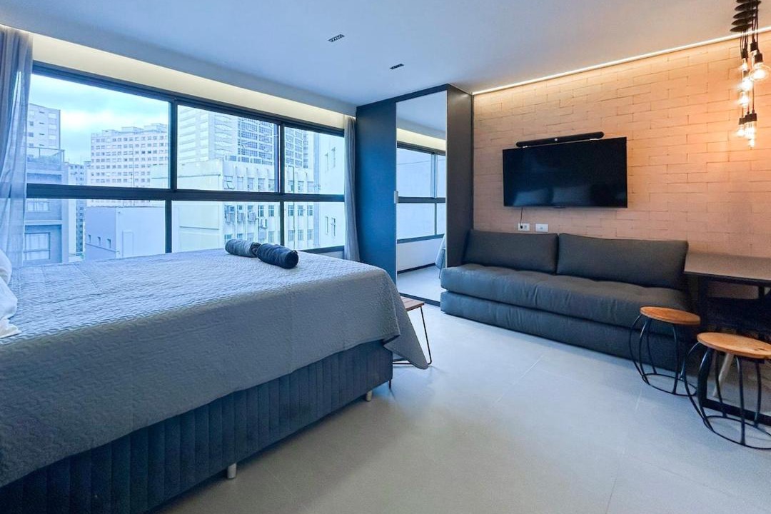Central Zone Apartment | Consolacao Design & Arte - Apto de Influencer