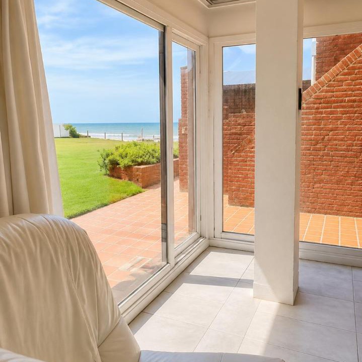 Santa Clara del Mar Apartment | Despertá frente al mar! Loft con bajada privada!