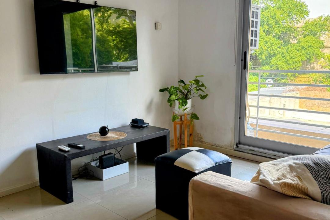 San Fernando Apartment | Lovely & Lightful Studio with pool