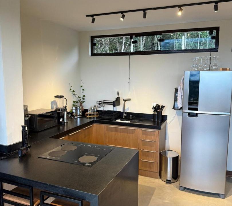 Mogi das Cruzes Ski Chalet | Chalé Contêiner- Hidro com vista para montanhas