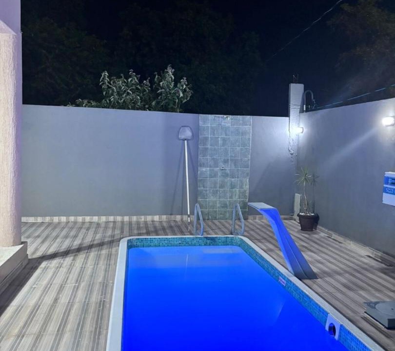 Castelo da Torre House | Seasonal house in Barra do Pojuca com 3 quartos e 4 banheiros, dentro de Condomínio
