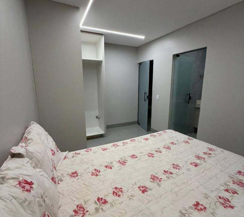 Hidrolandia House | Hospedagem próxima a Goiânia com acesso direto pela BR sem barreira - MotoGP