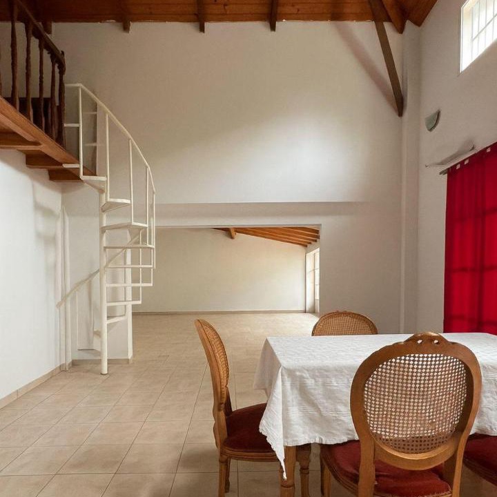 Pueblo Esther Apartment | Arcadia entre cipreses