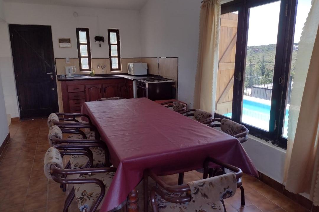 Villa Parque Siquiman House | Tu refugio en las sierras-Excepcional vista-6 huéspedes