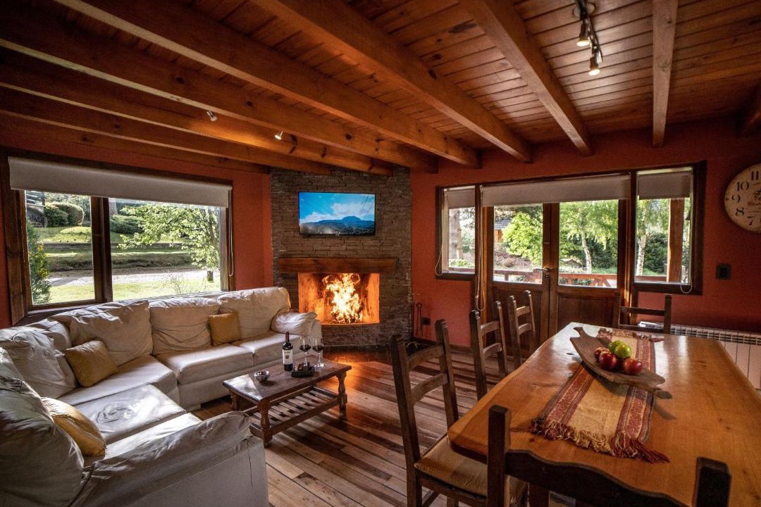 Angostura Cabin | Guardianes Del Bayo