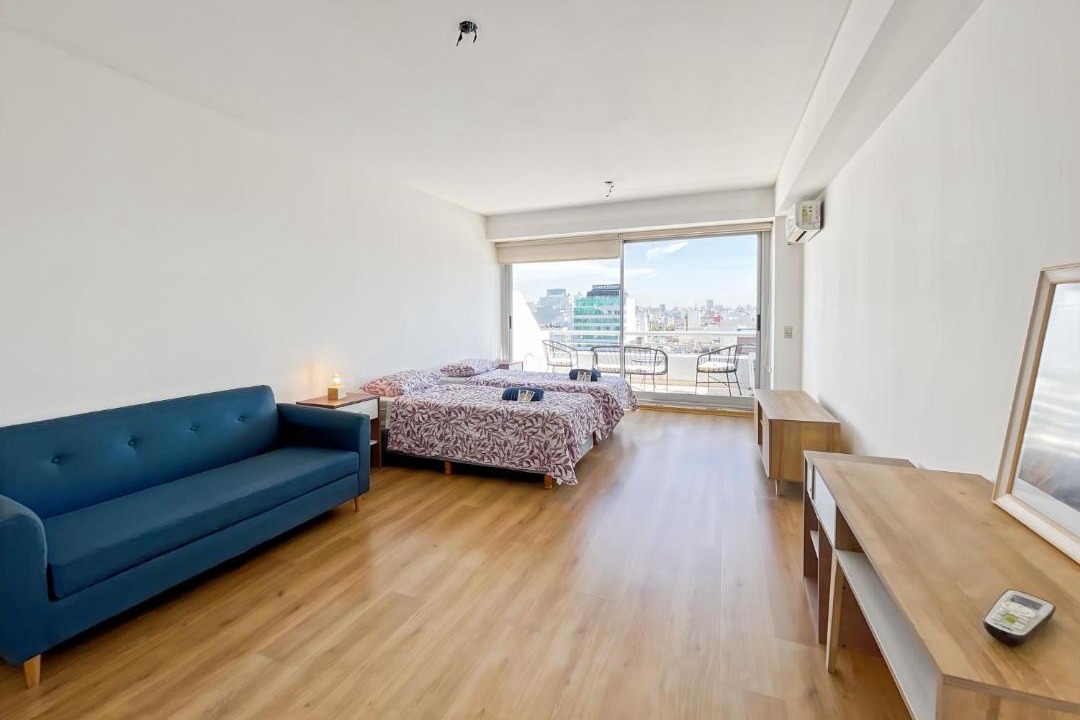 Buenos Aires Central Business District Apartment | Studio Apartment on 13th Floor with balcony terrace