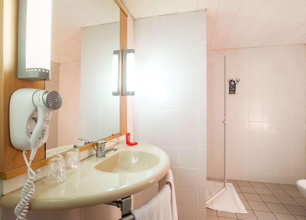 Photo of Bathroom in Congreso
