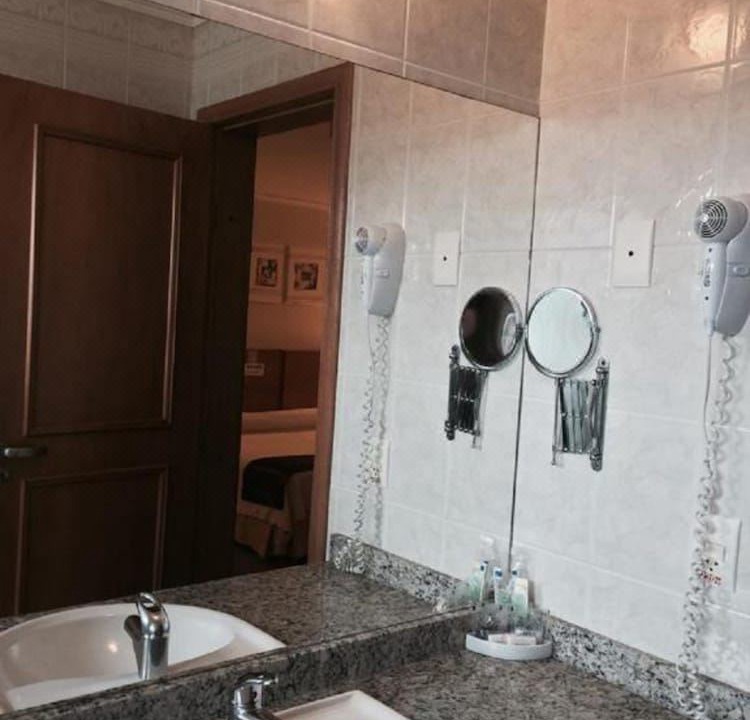 Photo of Bathroom in Oficinas