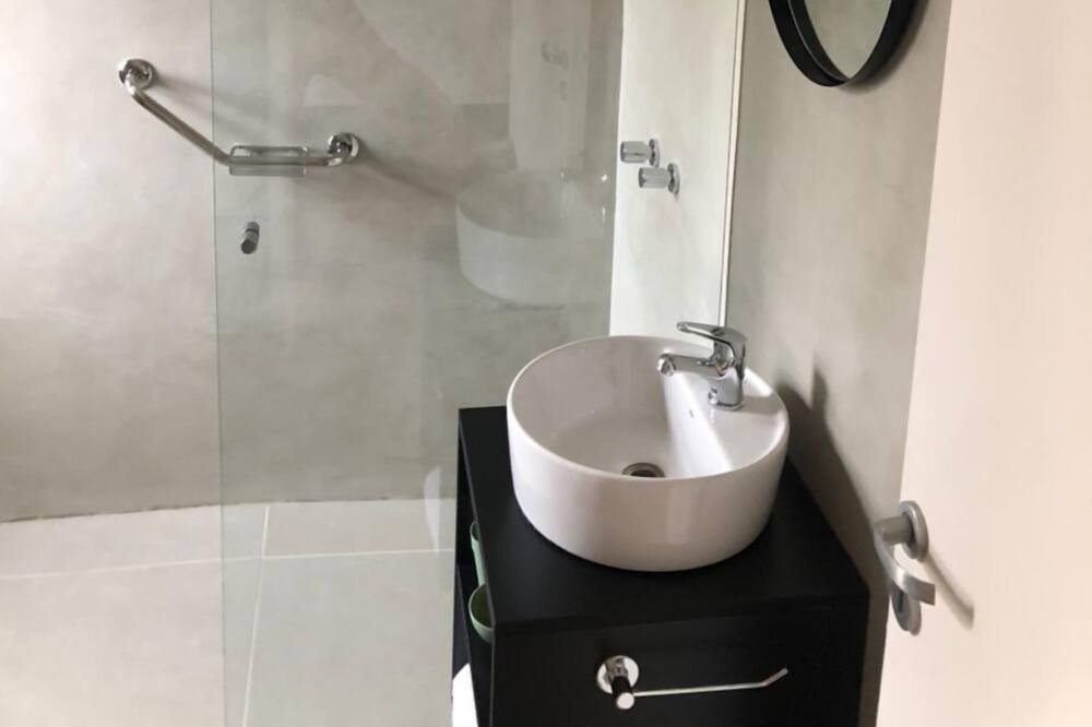 Photo of Bathroom in General Roca