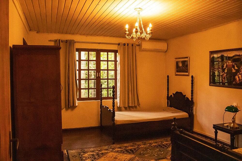 Photo of Bedroom in Muquem