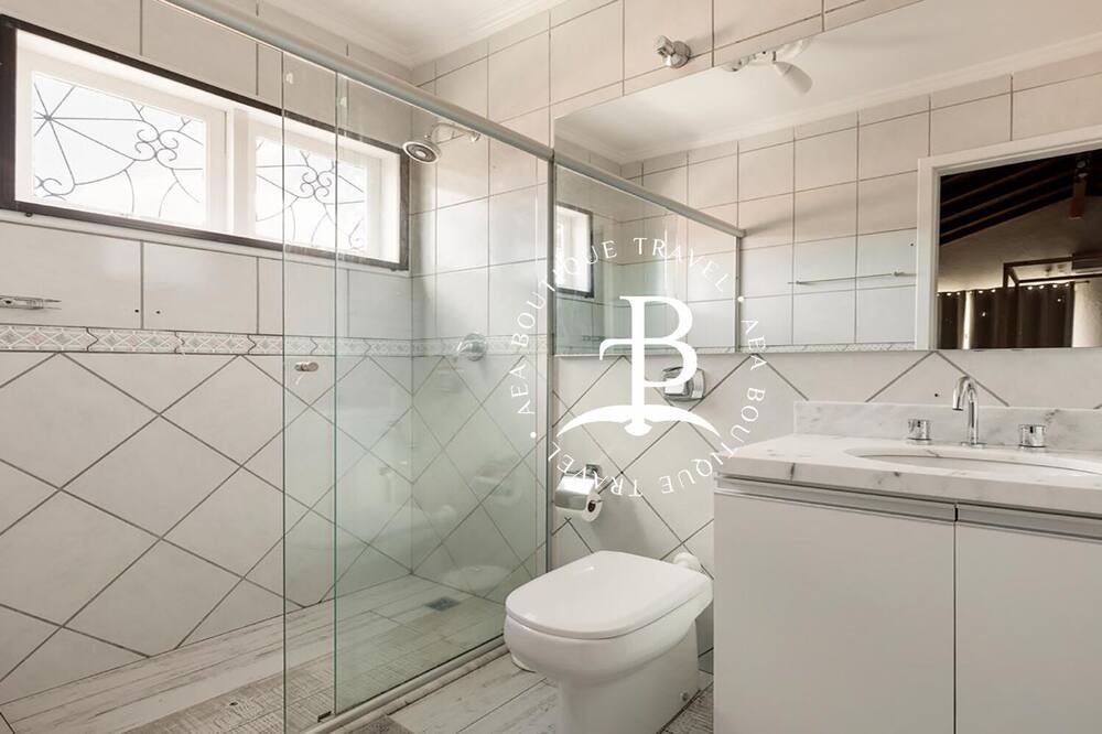 Photo of Bathroom in Daniela