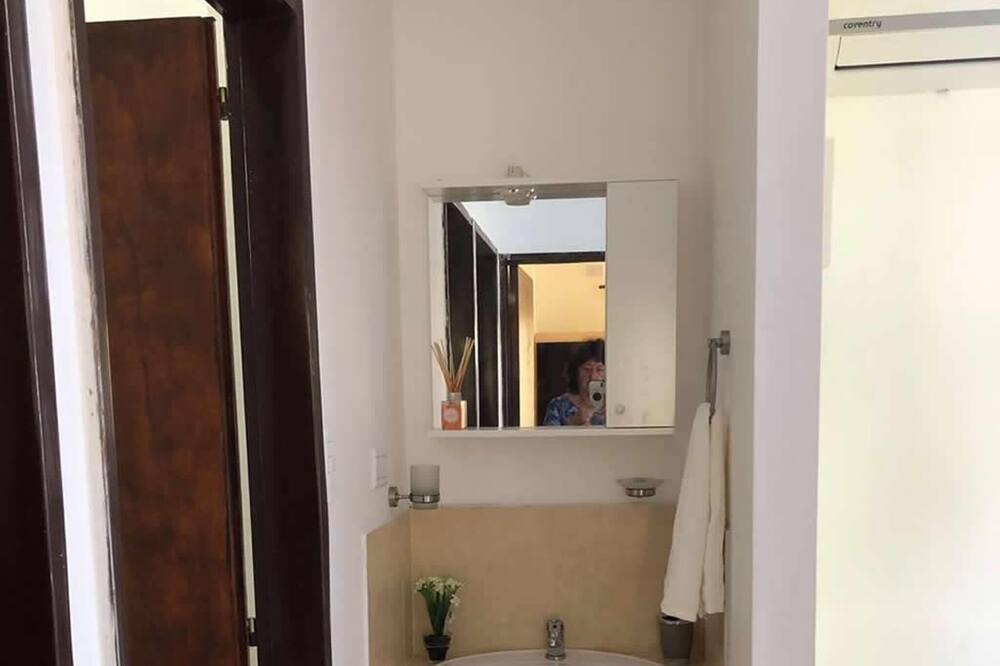 Photo of Bathroom in Vaqueros