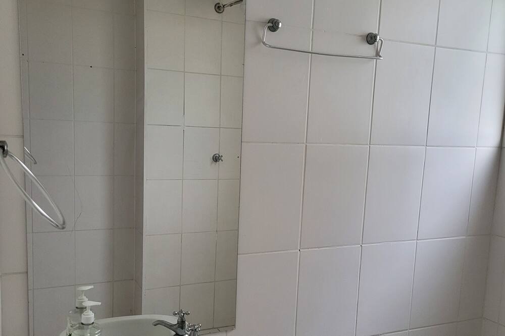 Photo of Bathroom in Atibaia