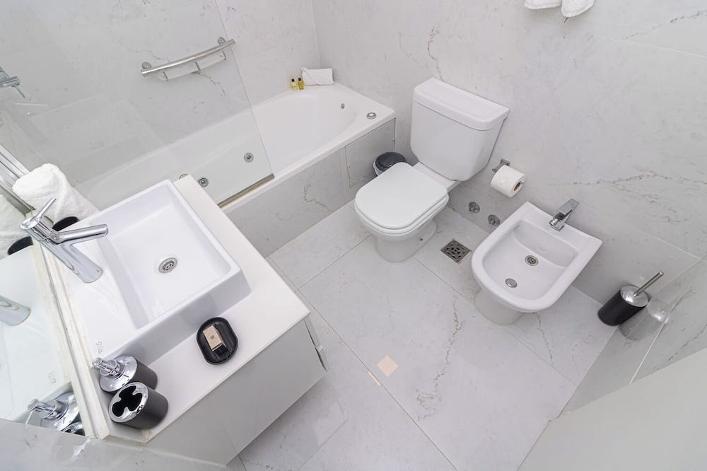 Photo of Bathroom in Nunez