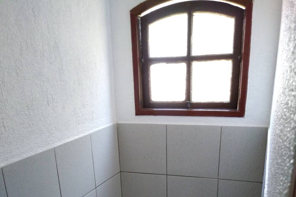 Photo of Bathroom in Pero