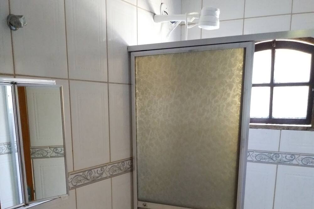 Photo of Bathroom in Pero