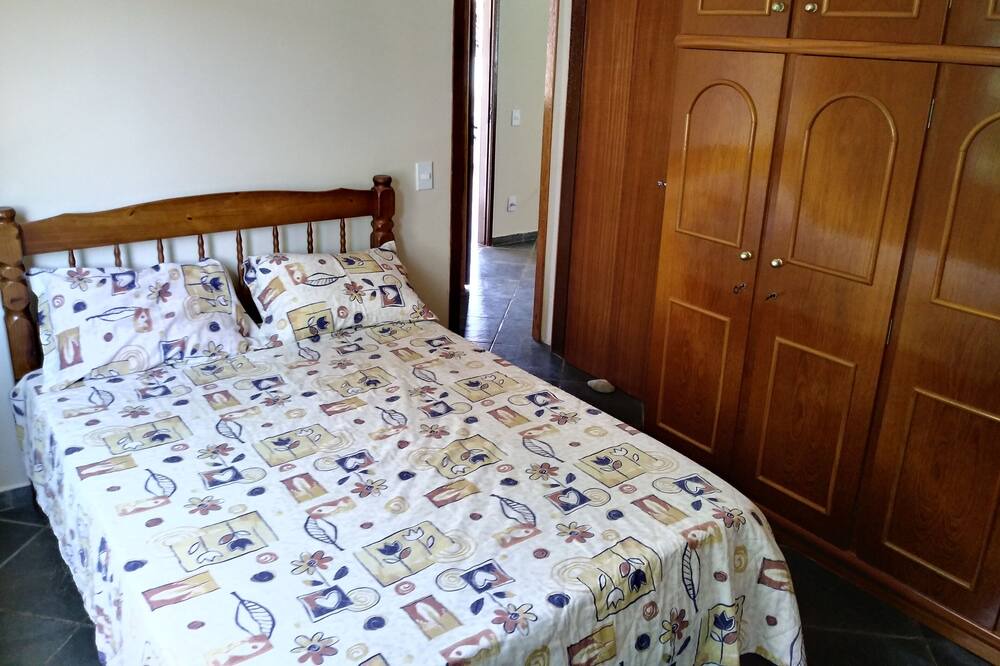 Photo of Bedroom in Pero
