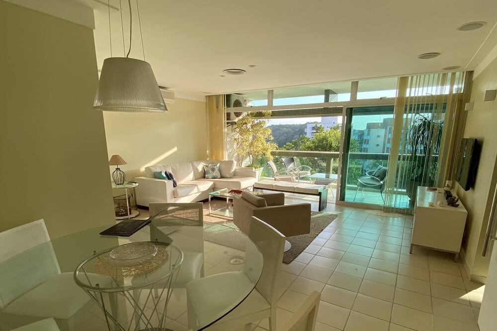 Photo of Kitchen in Peninsula