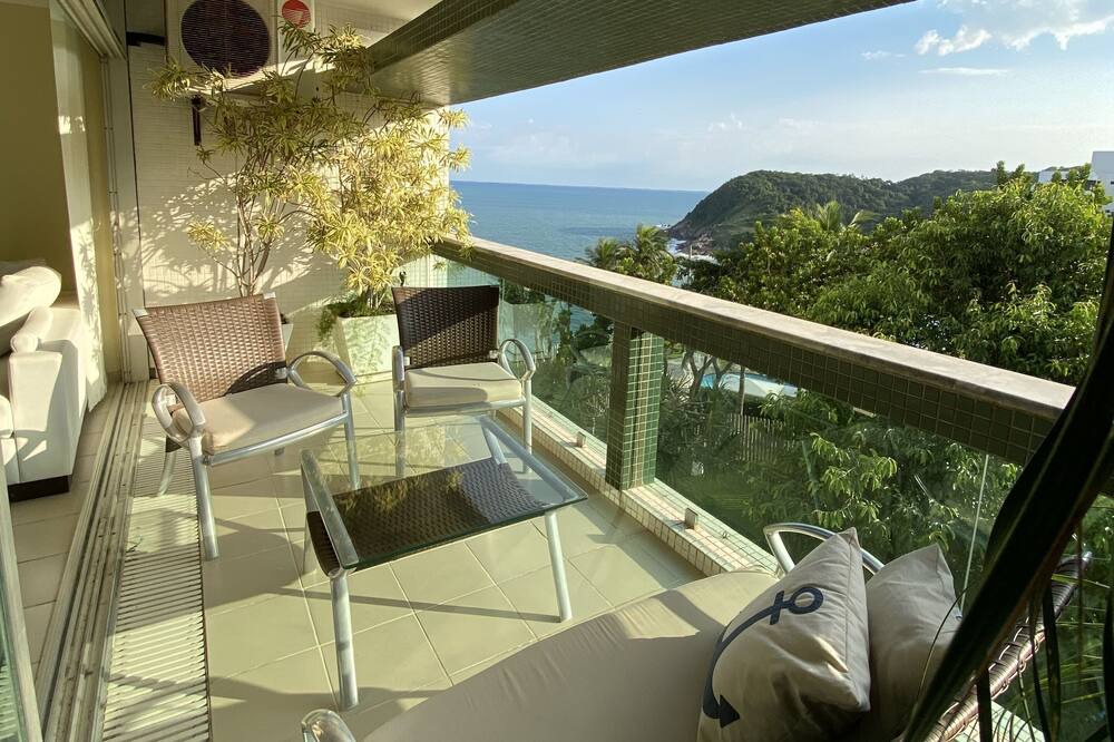 Photo of Patio Balcony in Peninsula