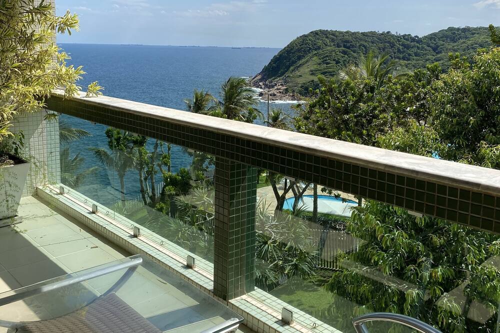 Photo of Patio Balcony in Peninsula