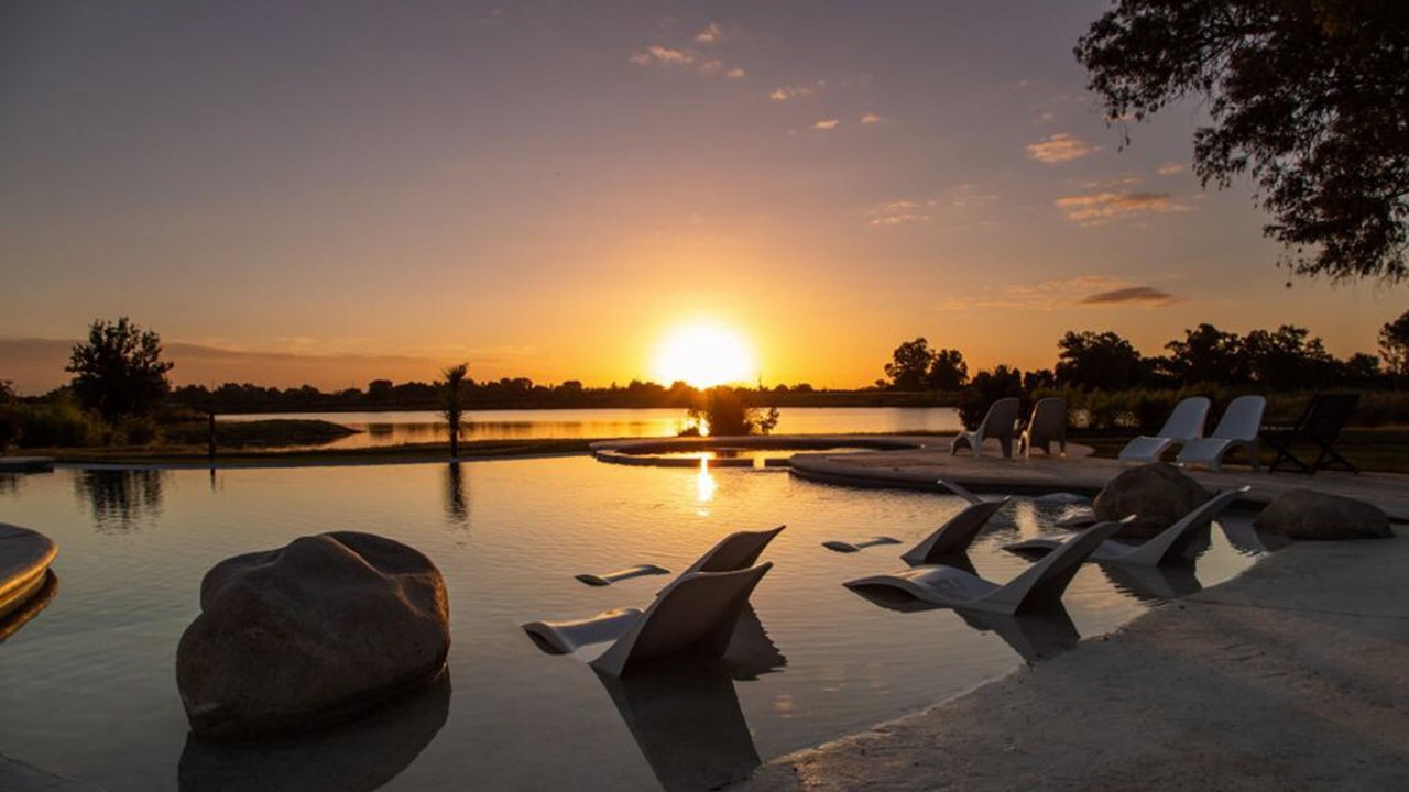 Photo of Outdoor in Tristan Suarez